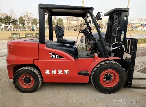 太和吊装设备搬运叉车出租多少钱