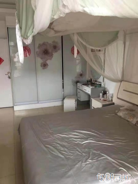 现代二期六楼,首付八万即可